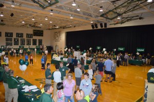McNicholas had its annual Open House for prospective families on Sunday, Oct. 25. Nearly 200 prospective middle schoolers toured the campus, as well as McNick’s curriculum, sports, and extracurricular activities.
